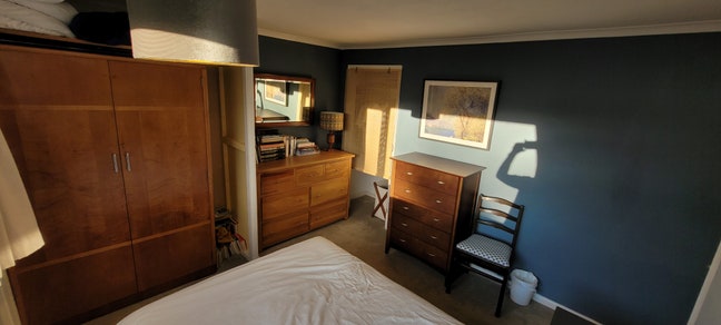 Quiet house in Lawn - 2 double rooms available  Main Photo