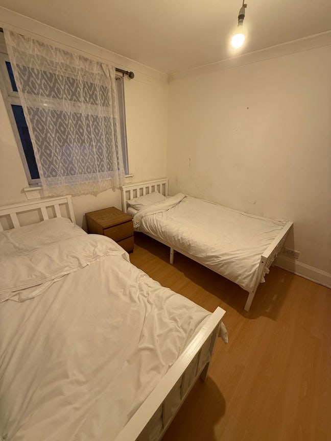 Room for rent in Keith Main Photo