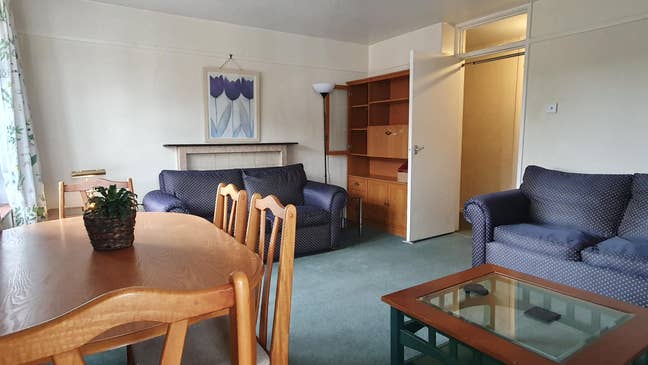 Spacious Purpose Built 3 Double Bed Flat  Main Photo