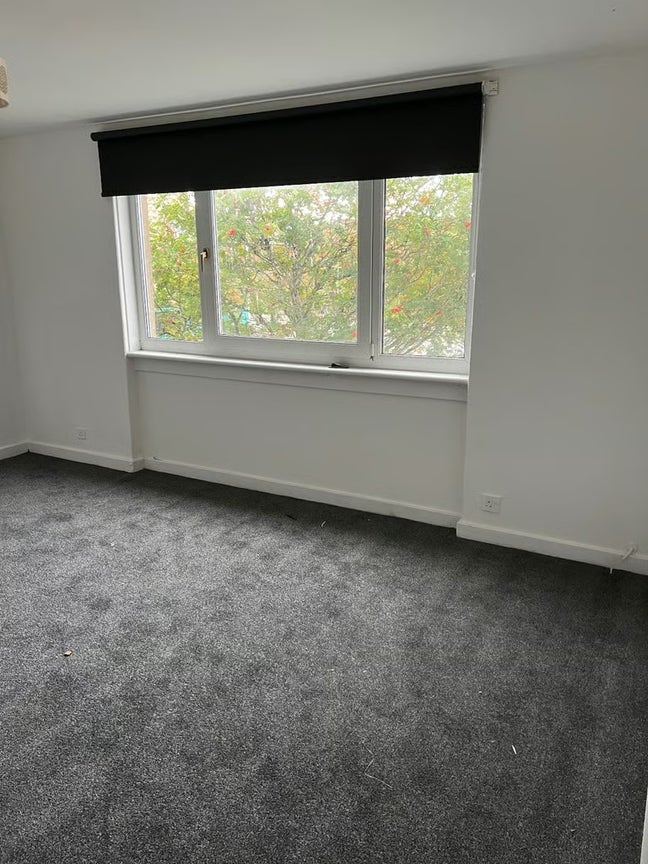 2-bedroom Maisonette Flat available for Rent Main Photo