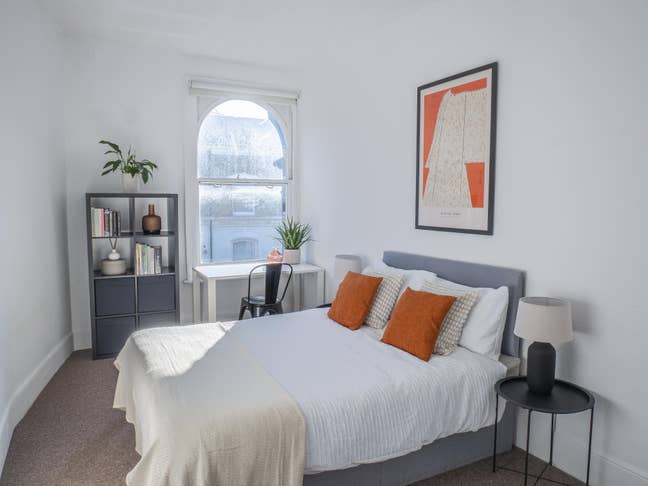 Spacious 3 Bedroom apartment Canonbury all bills i Main Photo
