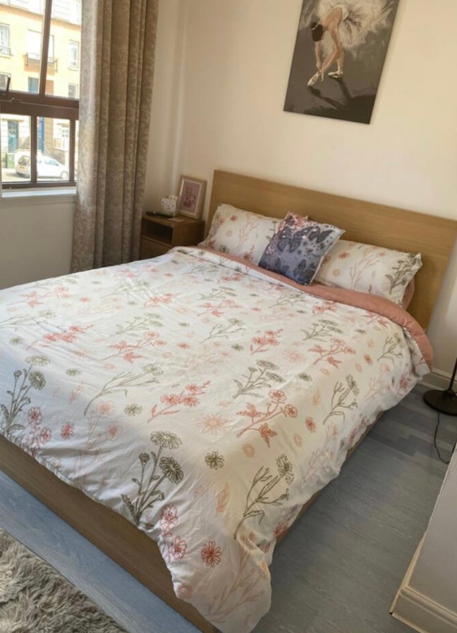 Nice room close to city centre  Main Photo