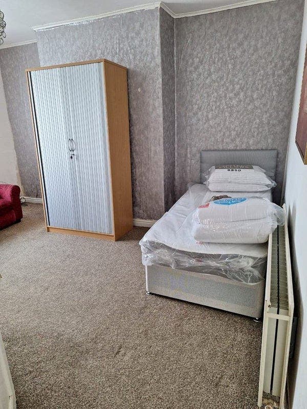 Double room to let Main Photo