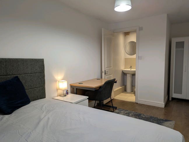 🎉Amazing All En-Suite 6-Bed House - All Bills Inc Main Photo