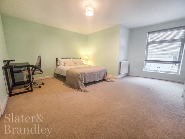 **Double Room**Fantastic Location**Modern Developm Main Photo