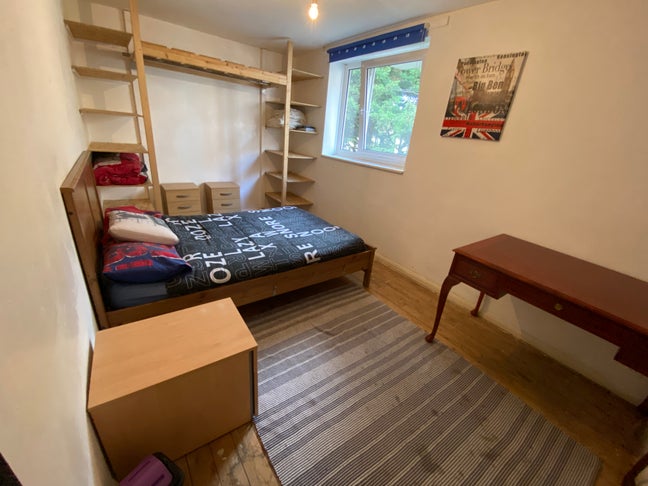 Two Lovely Double Room/Available Now/in Bermonsdey Main Photo