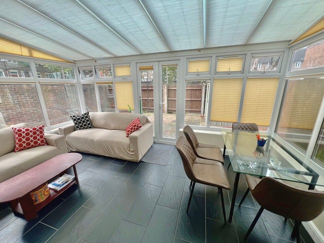 Fully Furnished Rm Househsare SE5 WiFi & Bills inc Main Photo