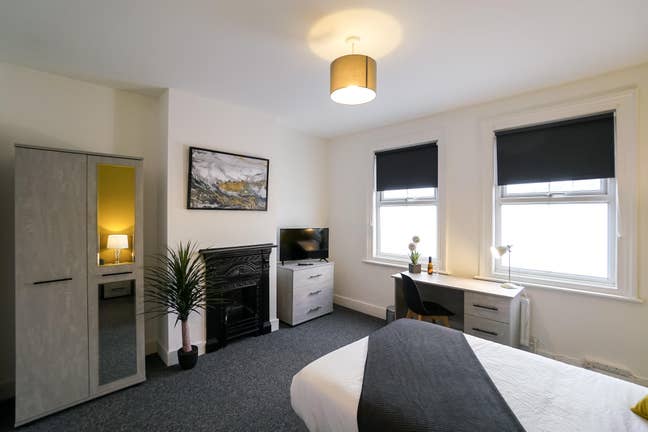 Central Reading - Spacious Double Room Main Photo
