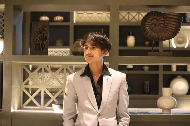 I am a male student aged 20. I am looking for... Main Photo