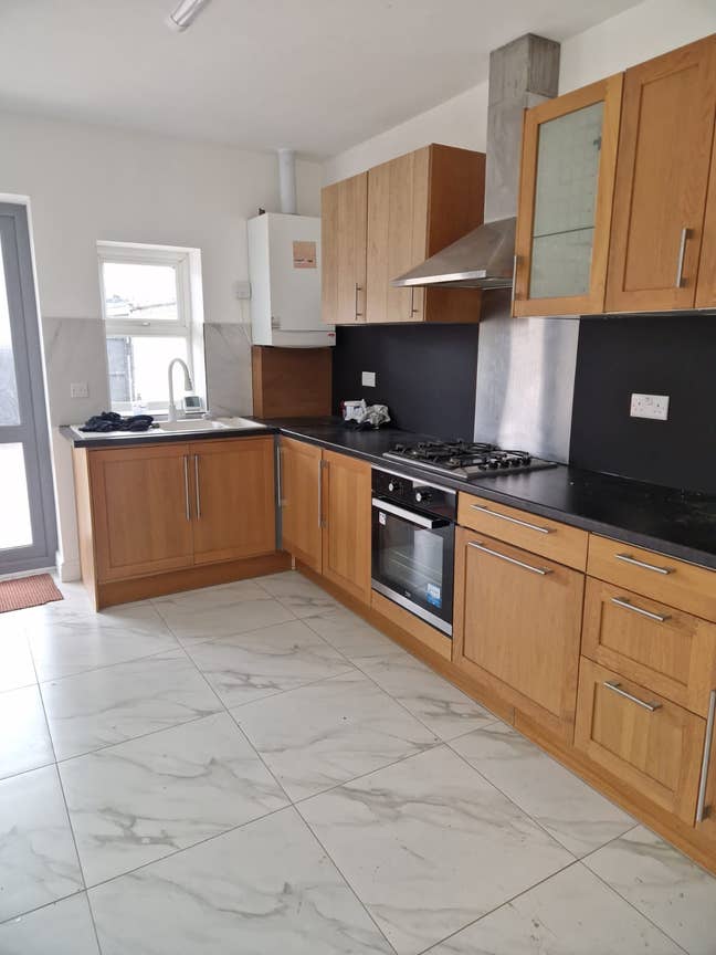 Two-Bedroom Ground Floor Flat  Main Photo
