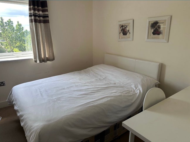 A cosy room in South Reading  Main Photo