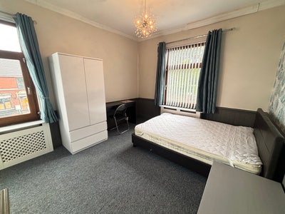 Deposit Payment Plan! Cosy Single Room in Dudley Main Photo