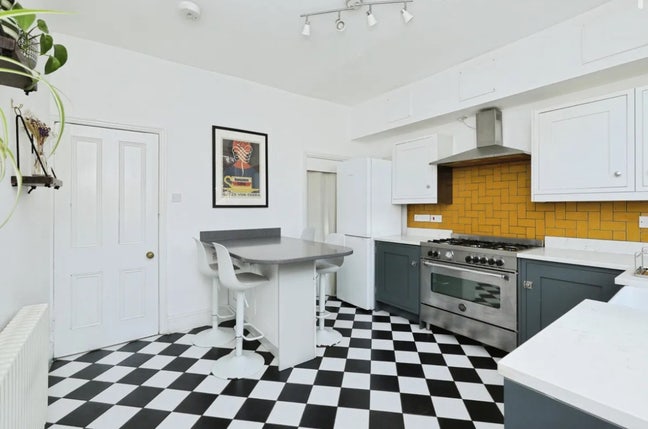 Fully furnished modern house  Main Photo