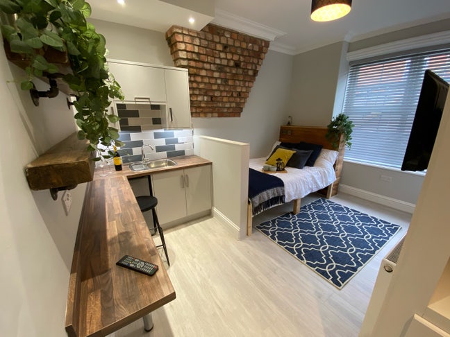 Studio - LN5 £650pcm Main Photo