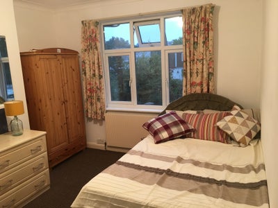Large double room in Kensal Green Main Photo
