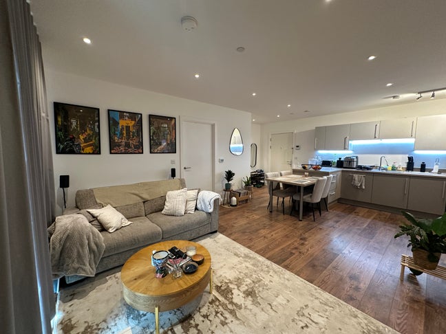 Ensuite 2Bedroom in Barking Main Photo