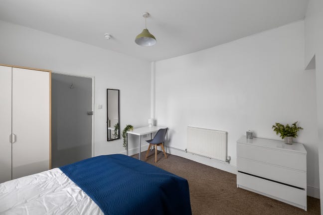 5 Bed Shared House for Students & Professionals Main Photo