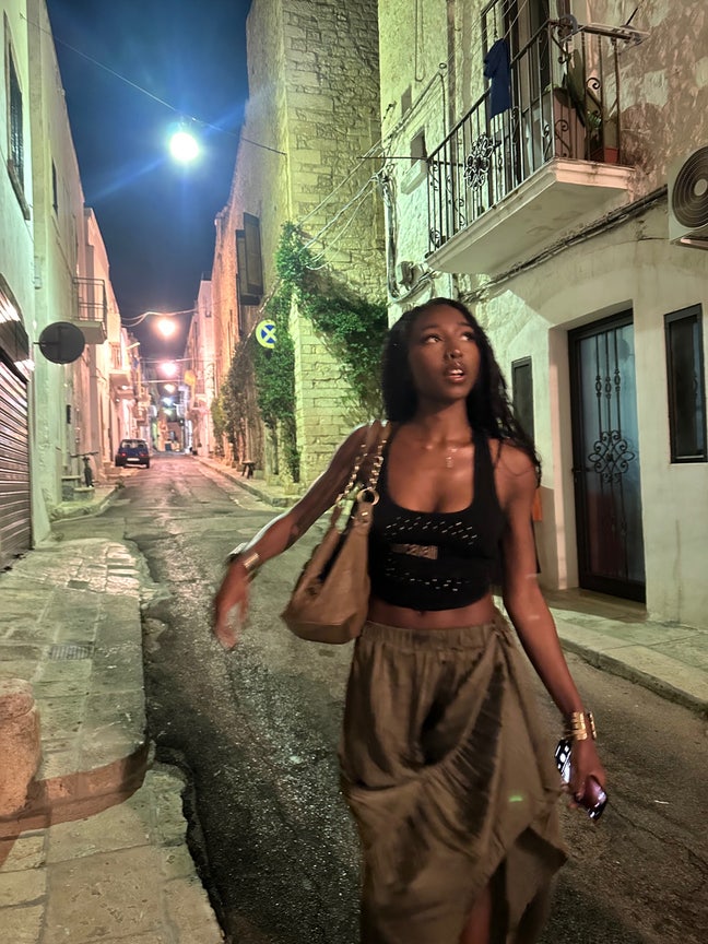 Fashion Stylist + UCL Student looking for a home Main Photo