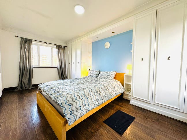 ✨Stylish Double Room in E14 | £820 / All Bills Inc Main Photo