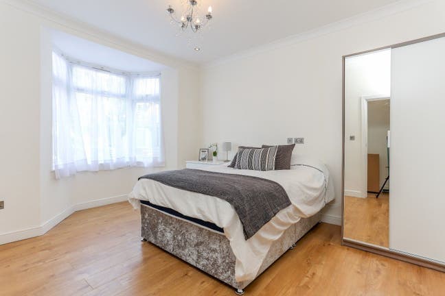 Two Double Bedrooms In Lovely Hanwell Home W7 Main Photo