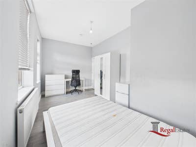 Double Room Available Near Neasden Station Jubilee Main Photo