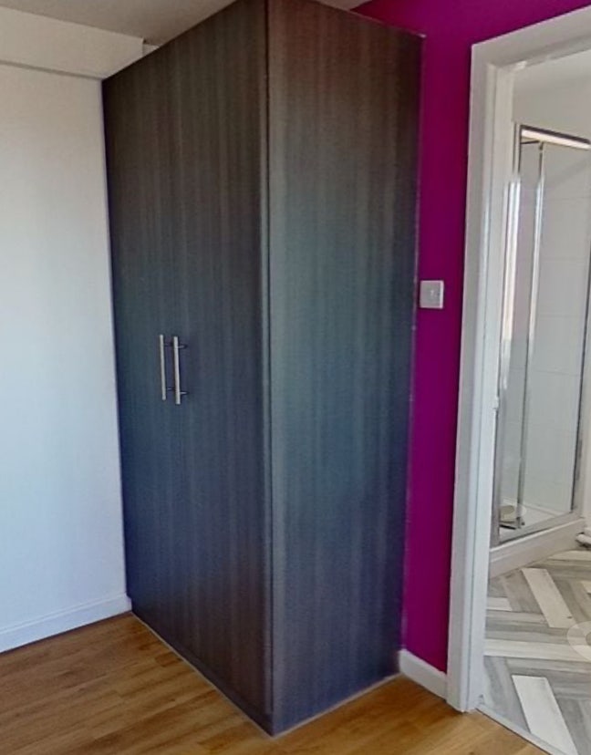 Room Available – stress-free ensuite (£150) Main Photo
