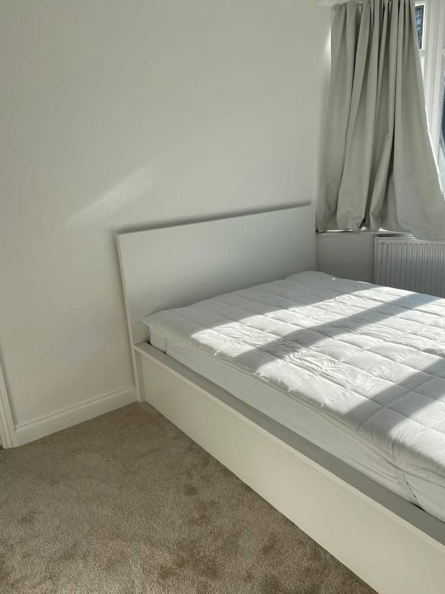 Modern, Warm, Cosy & Clean Double Bedroom. Main Photo