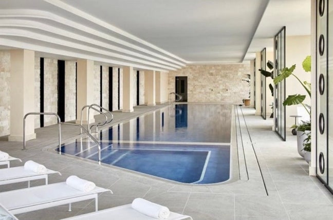 Double Bedroom - Modern Flat, Spa/ Rooftop Main Photo