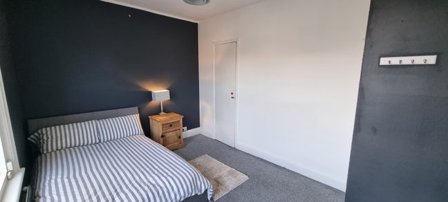 Very large double in shared property Main Photo