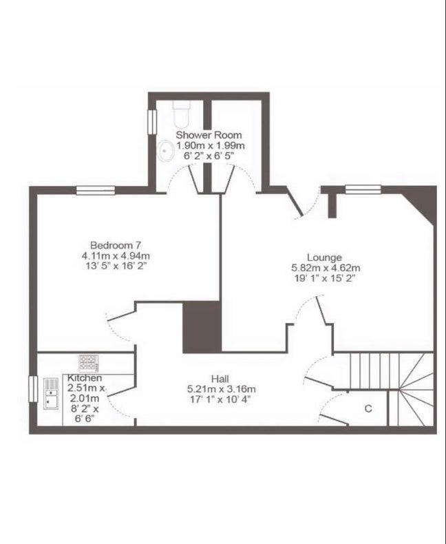 Room available for student at University Avenue Main Photo