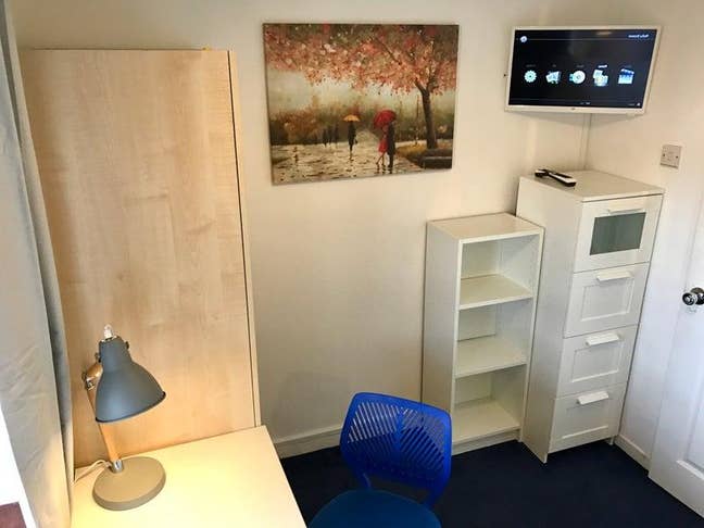 ✨ Stylish Single Room Hackney E5 – Bills + Cleaner Main Photo
