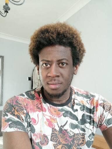 Queer 32 Year Old Guy Looking for Long Term Set-up Main Photo