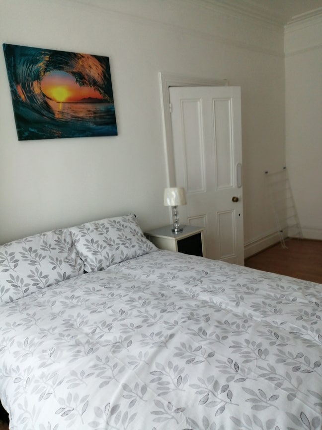 Spacious 2-Double Bed Grnd Floor Flat Private Gdn Main Photo