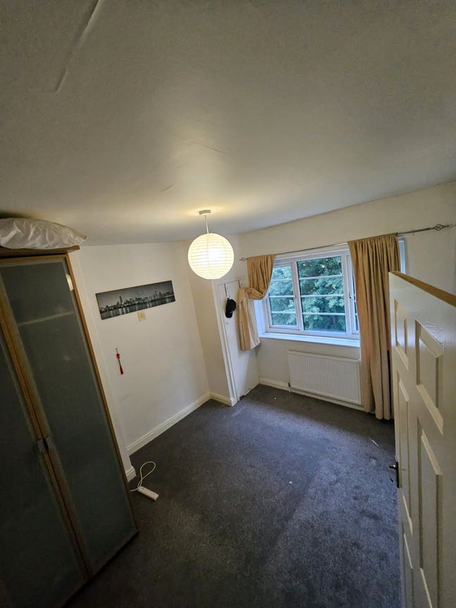 Bright Double Room, Great Transport links. Main Photo