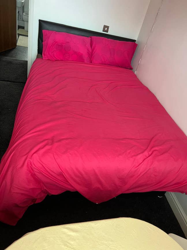 Two double rooms in shared house  Main Photo
