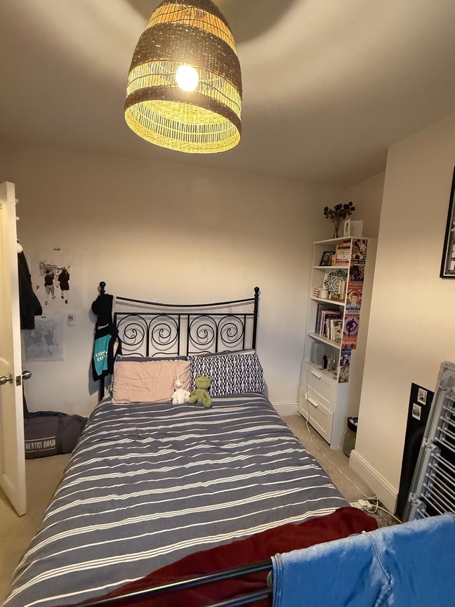 Large professional 5 bed Clapham North Main Photo