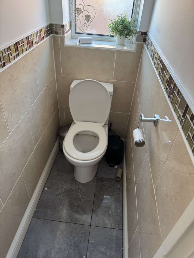 5-Bed Student House – Room Available | Caxton Road Main Photo