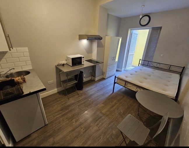 Studio in Islington Main Photo