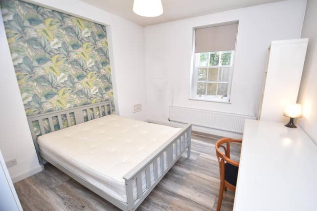 Well presented double room Main Photo