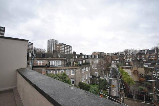 Bright and Spacious house minutes from Hyde Park Main Photo