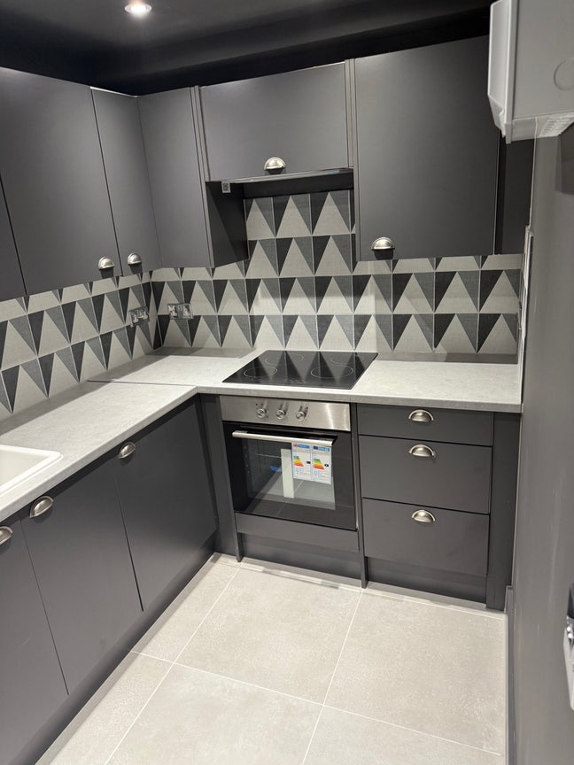 Spacious Studio Available – Excellent Location  Main Photo
