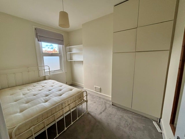Sunny double in great Tooting location Main Photo