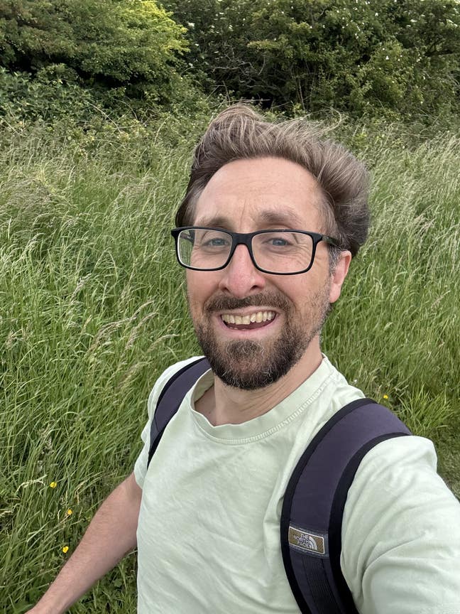 Professional Male seeks a single or double room Main Photo