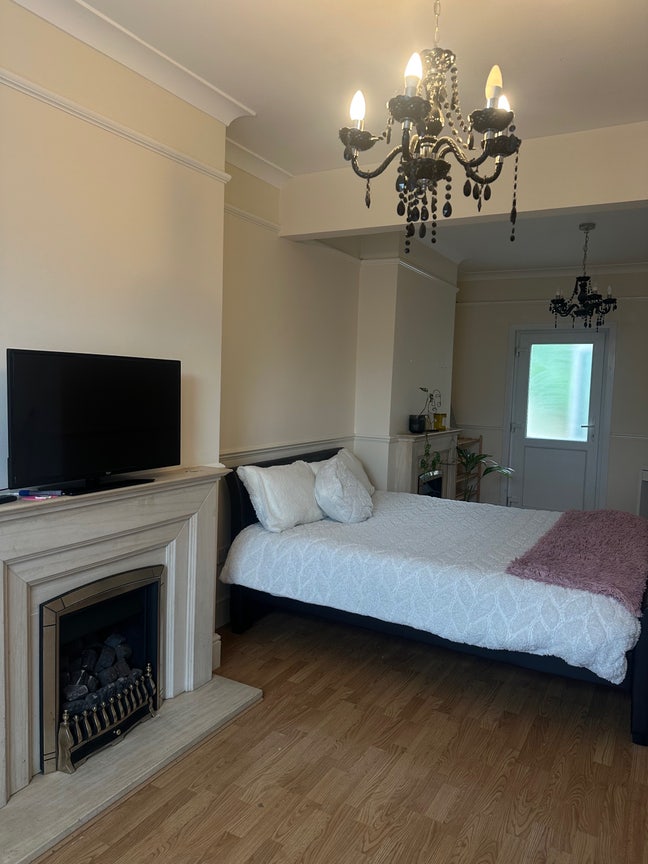 Doble Room(studio) 900£ first floor Main Photo