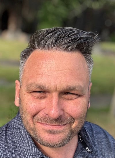 Professional Male seeks a double room Main Photo