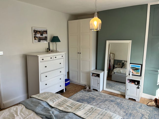 Beautiful terraced house in harborne with parking  Main Photo