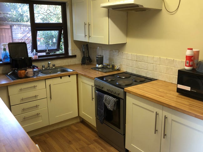 1 Room Available, N Belfast (BT14) Main Photo