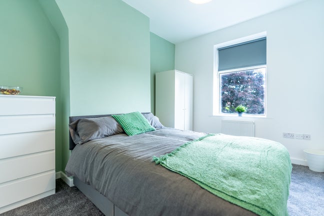 ✨ First Month Half Rent ✨ Amazing 6-Bedroom HMO  Main Photo