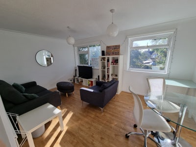 Double Room in Two Bedroom Flat in Chesterton Main Photo