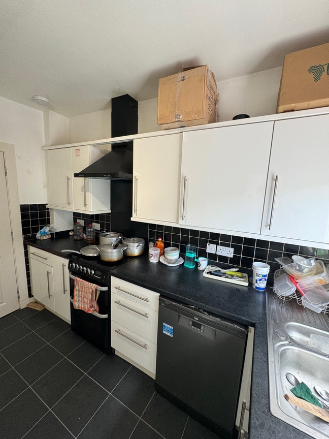 Furnished rooms - near aberdeen uni & easy bus RGU Main Photo